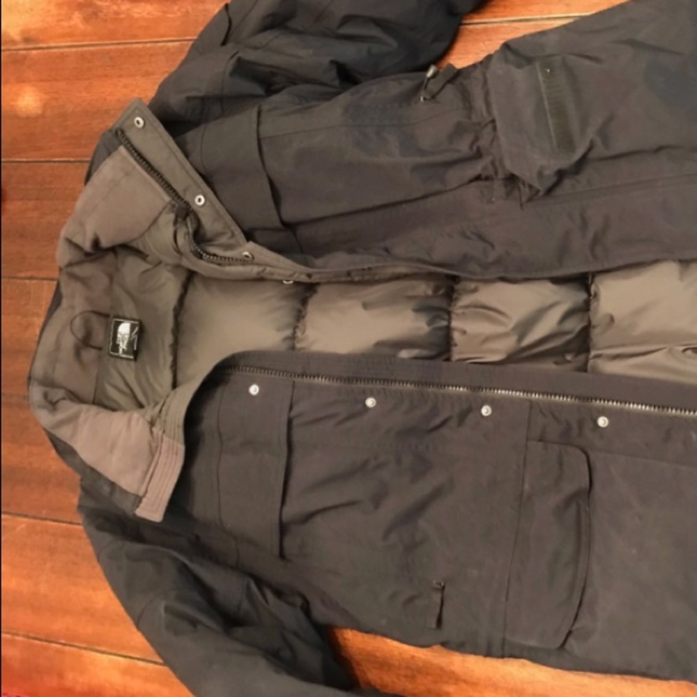 The North Face - Men’s Medium